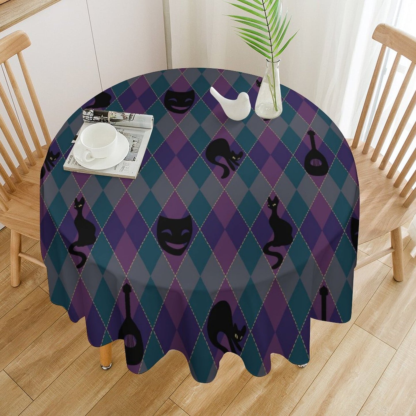 Catty Troubadour Round Tablecloth on Round Table