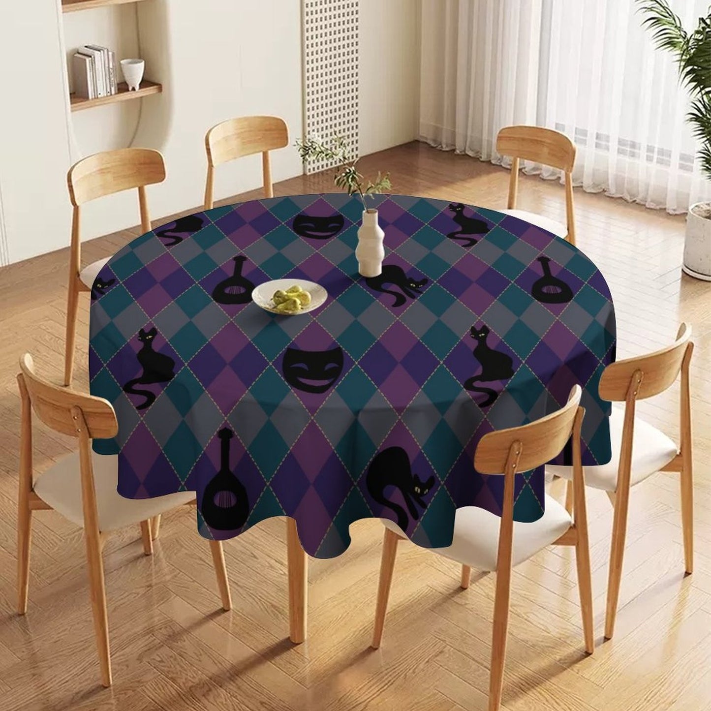 Catty Troubadour Round Tablecloth on Round Table