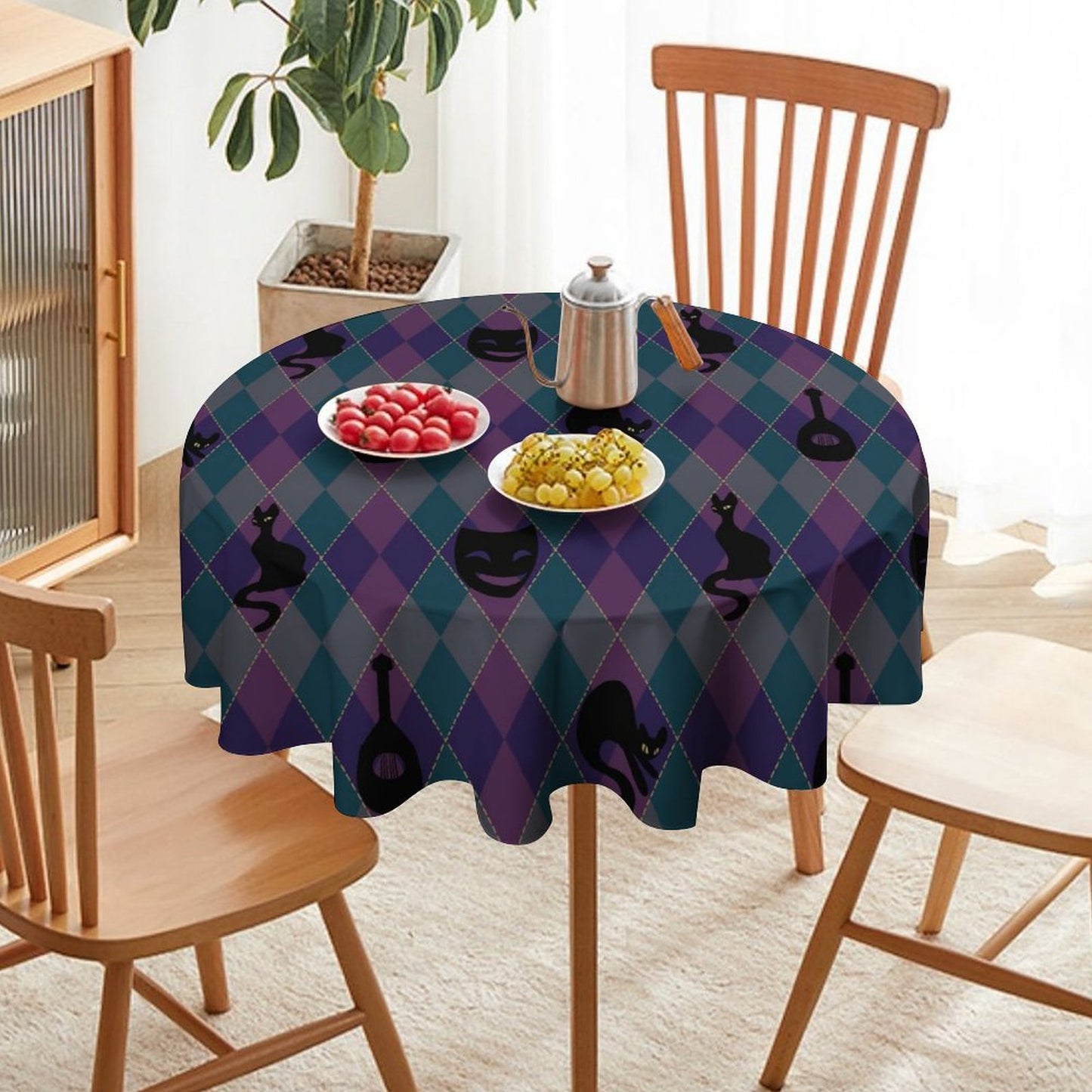 Catty Troubadour Round Tablecloth on Round Table